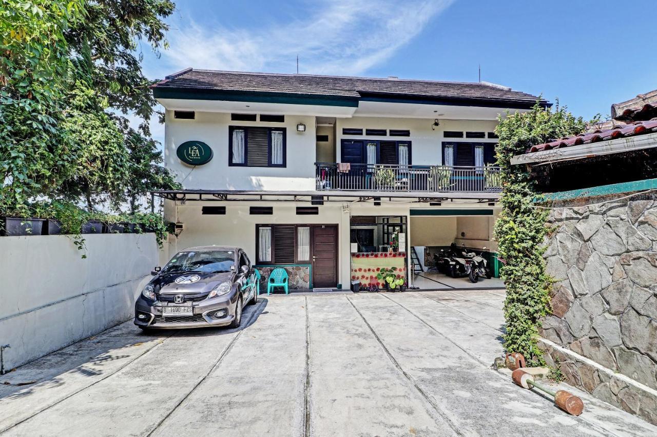 Capital O 92705 Lea Dago Syariah 3* Bandung