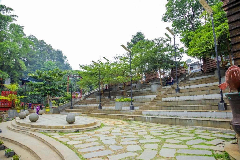Capital O 92705 Lea Dago Syariah 3* Bandung